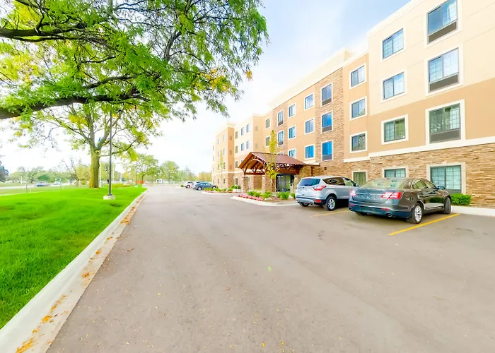 Hotel with view: Staybridge Suites Ann Arbor - Research Parkway By Ihg
